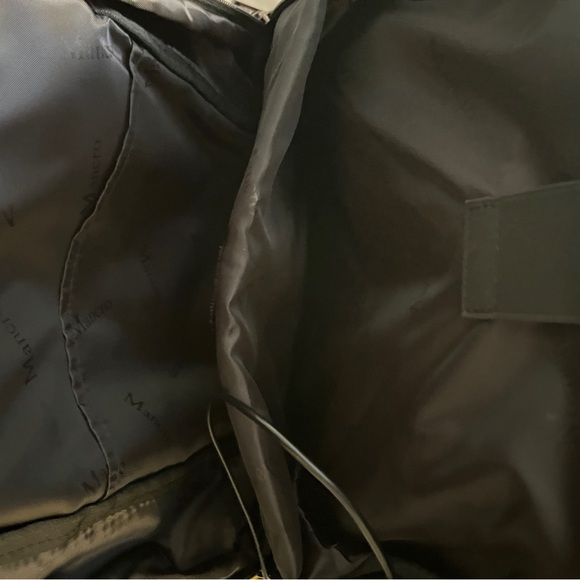 Mancro Laptop/bookbag - Picture 8 of 17